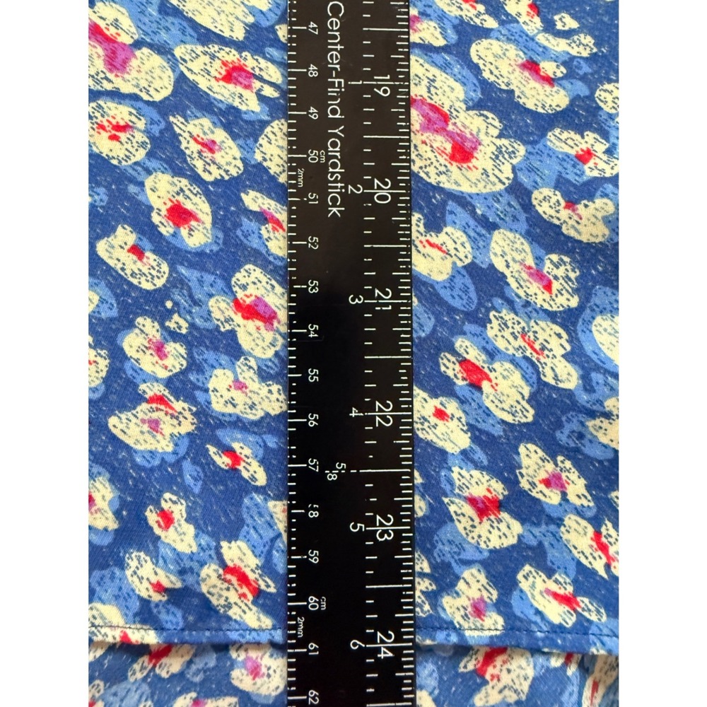 Cabi Blouse Women Large Blue Polyester Floral Animal Print Button Shoulder - Picture 7 of 7